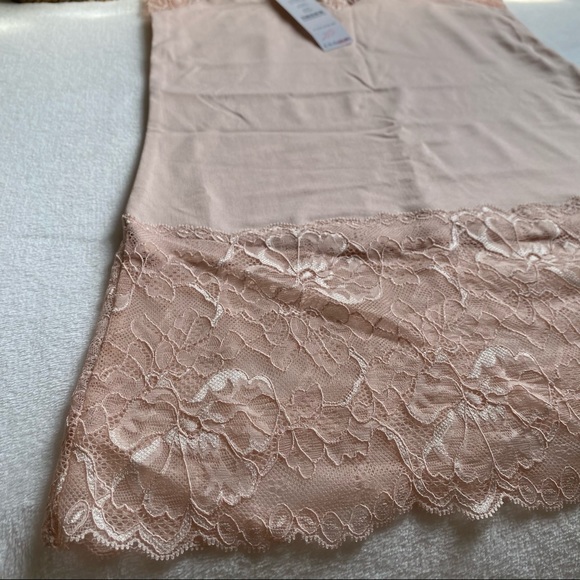 Lace Hem Camisole - WHBM - Picture 5 of 7